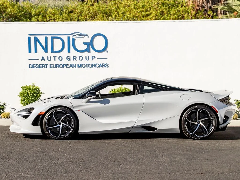 2027 McLaren 750S Coupe - Image 12 of 31
