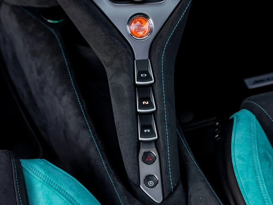 2027 McLaren 750S Coupe - Image 23 of 31