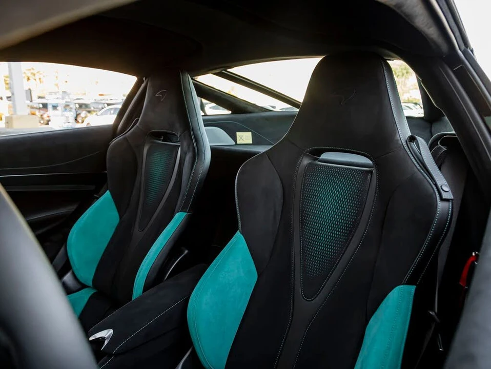 2027 McLaren 750S Coupe - Image 16 of 31