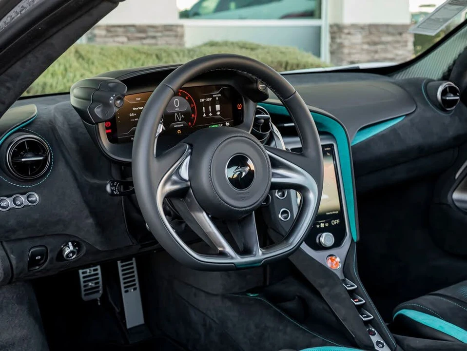 2027 McLaren 750S Coupe - Image 19 of 31