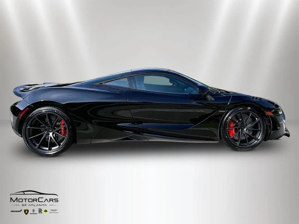 2027 McLaren 750S Coupe - Image 12 of 15