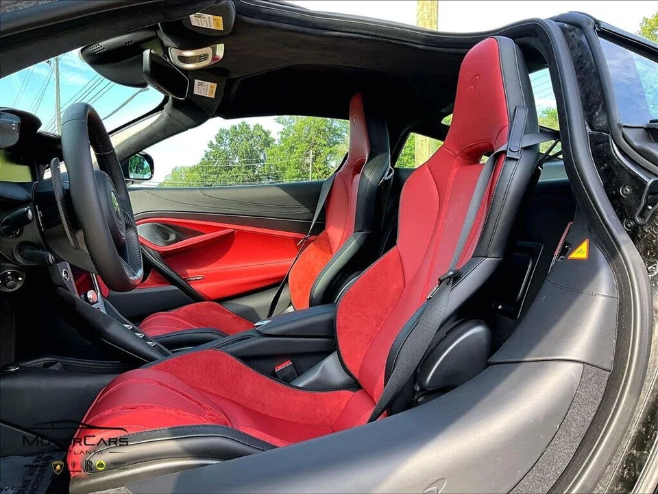 2027 McLaren 750S Coupe - Image 9 of 15