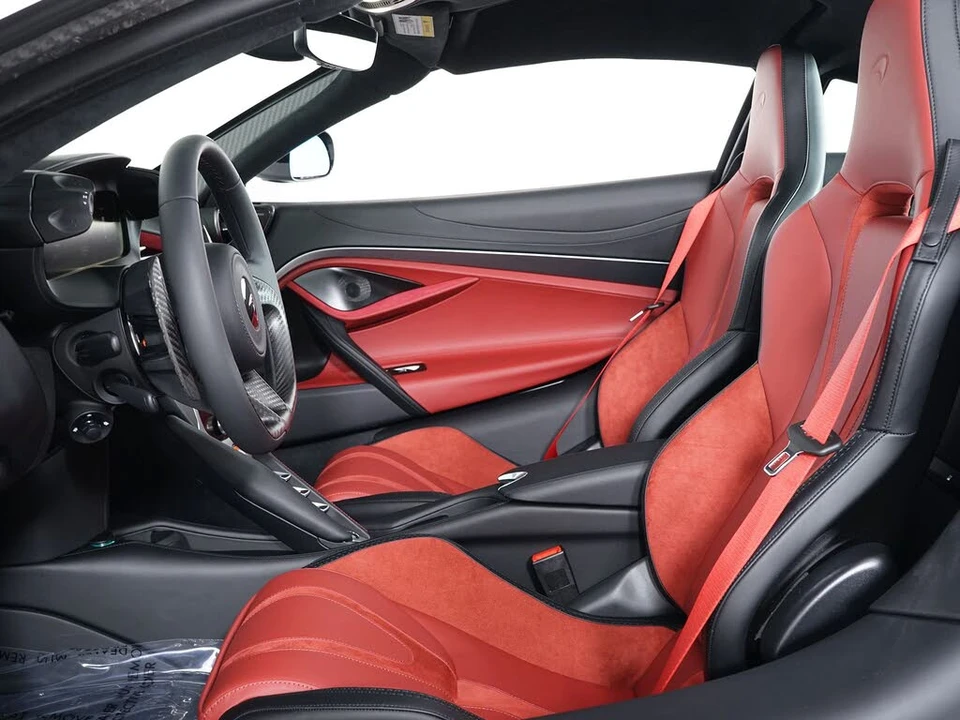 2027 McLaren 750S Coupe - Image 5 of 28