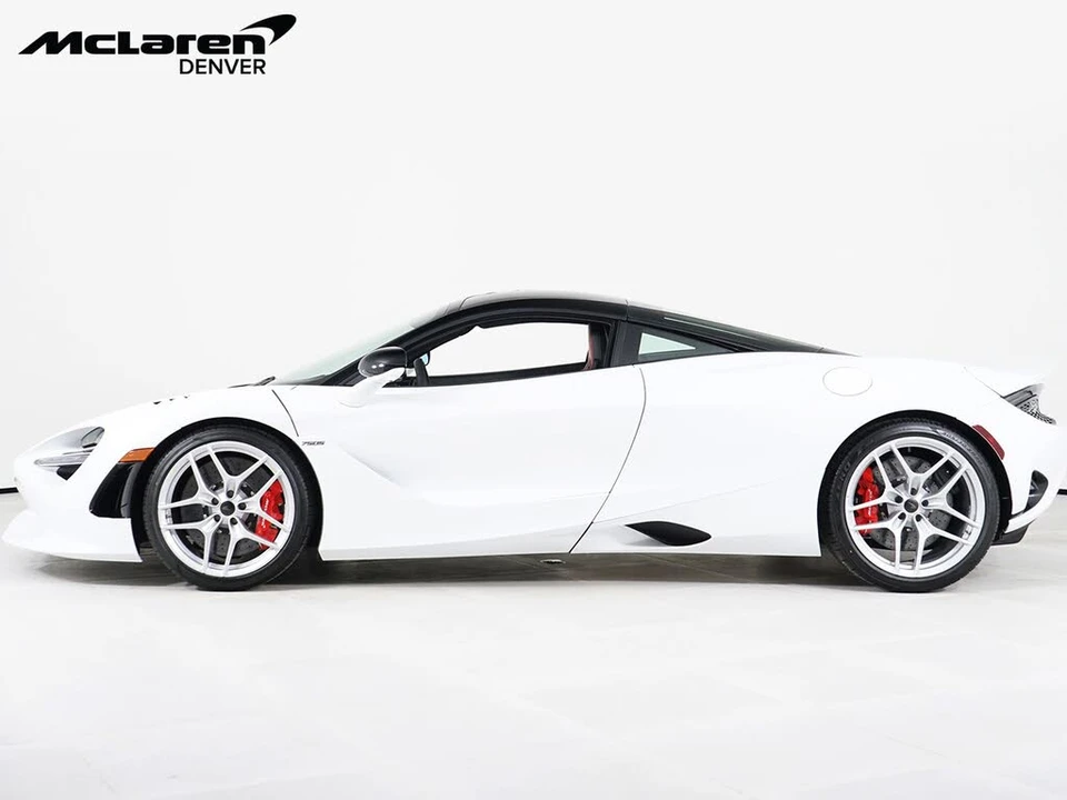 2027 McLaren 750S Coupe - Image 2 of 28