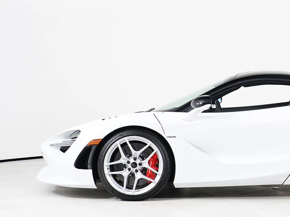 2027 McLaren 750S Coupe - Image 12 of 28