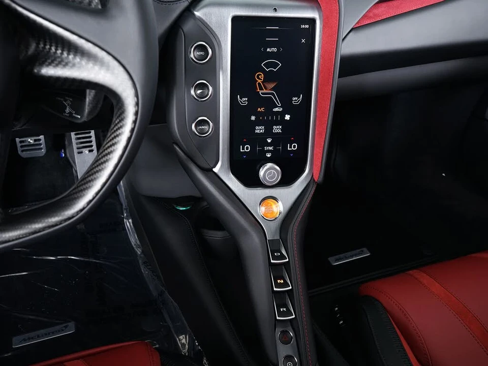 2027 McLaren 750S Coupe - Image 25 of 28