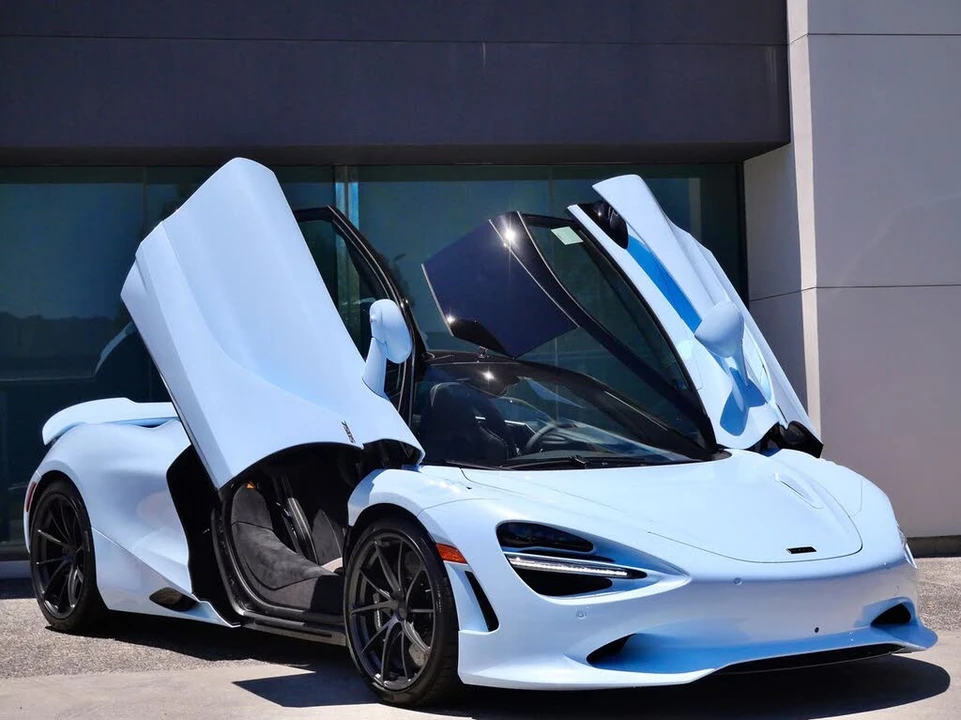 2027 McLaren 750S Coupe - Image 18 of 28