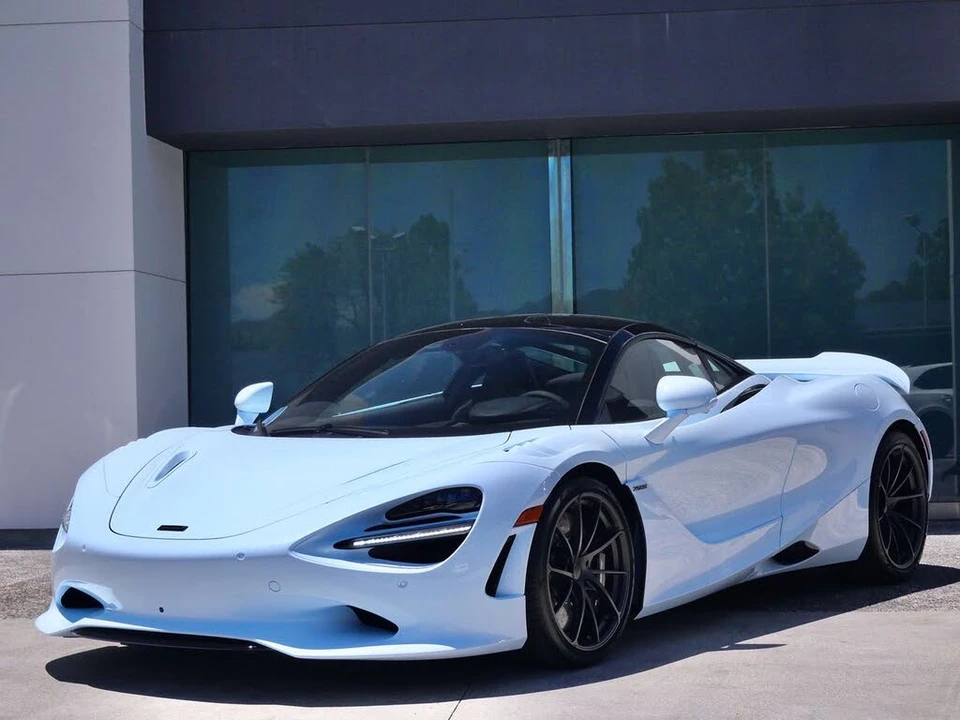 2027 McLaren 750S Coupe - Image 19 of 28