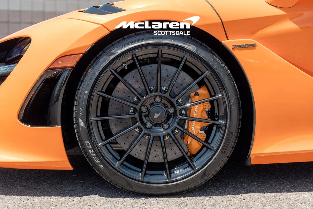 2027 McLaren 750S Coupe - Image 29 of 31