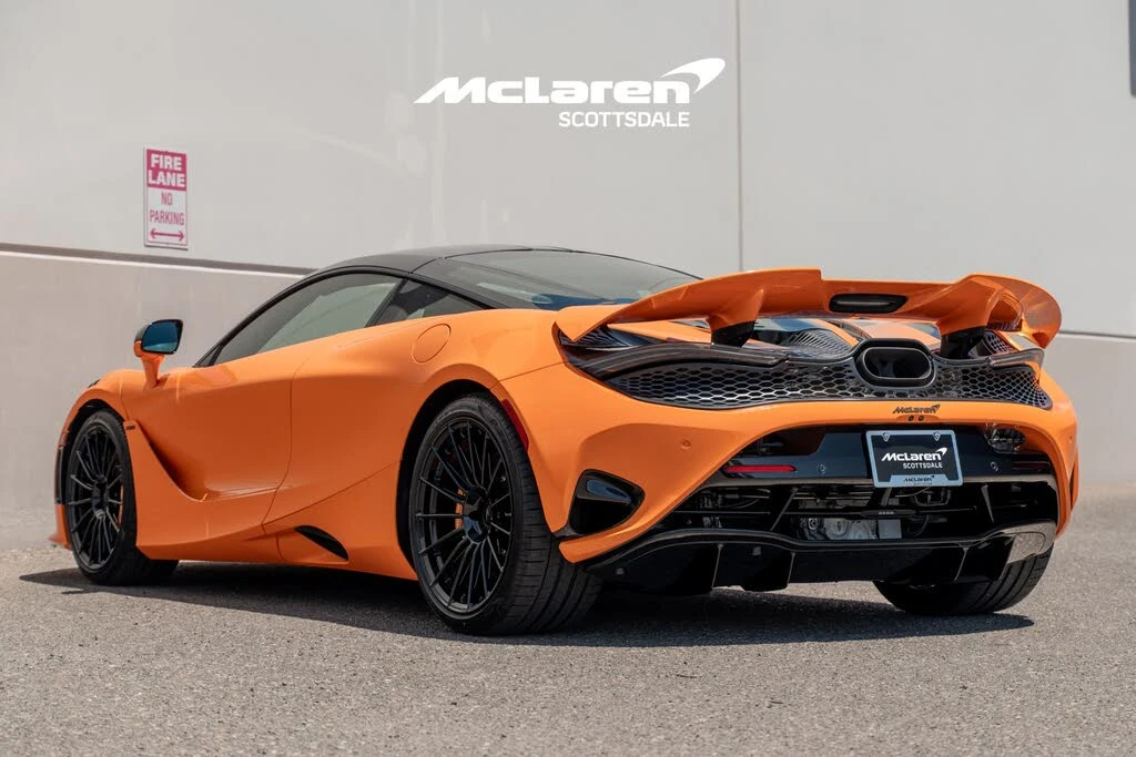 2027 McLaren 750S Coupe - Image 5 of 31