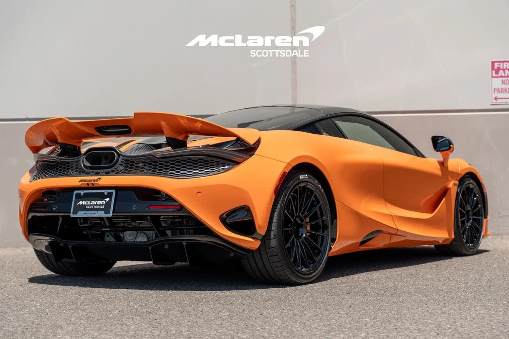 2027 McLaren 750S Coupe - Image 7 of 31