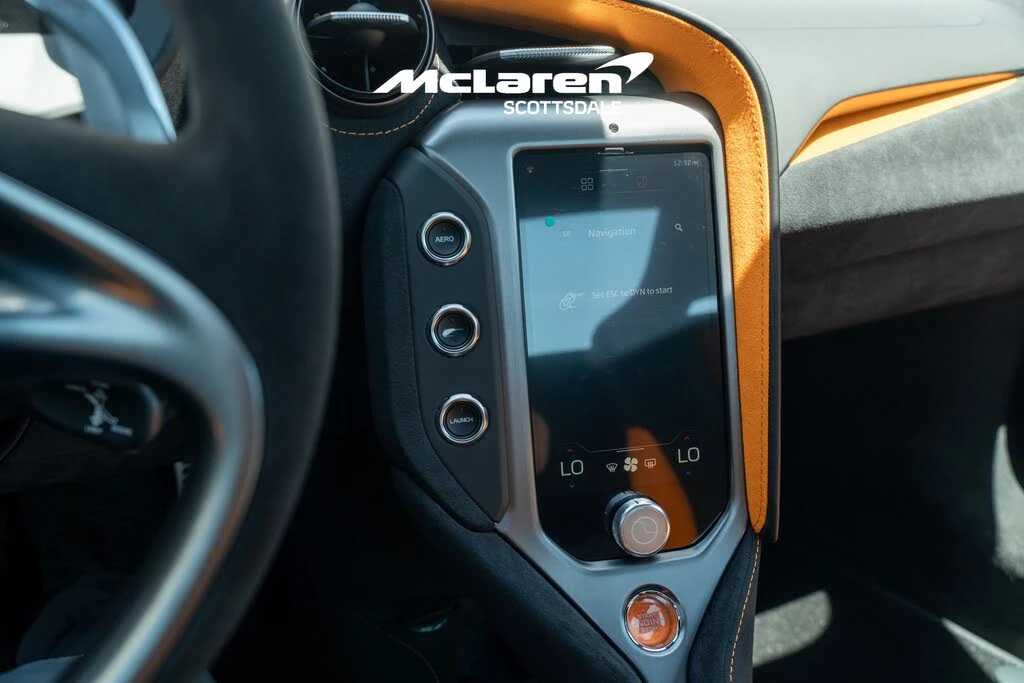 2027 McLaren 750S Coupe - Image 15 of 31