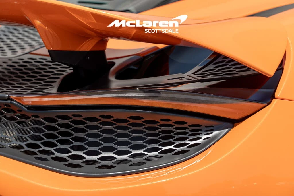 2027 McLaren 750S Coupe - Image 26 of 31