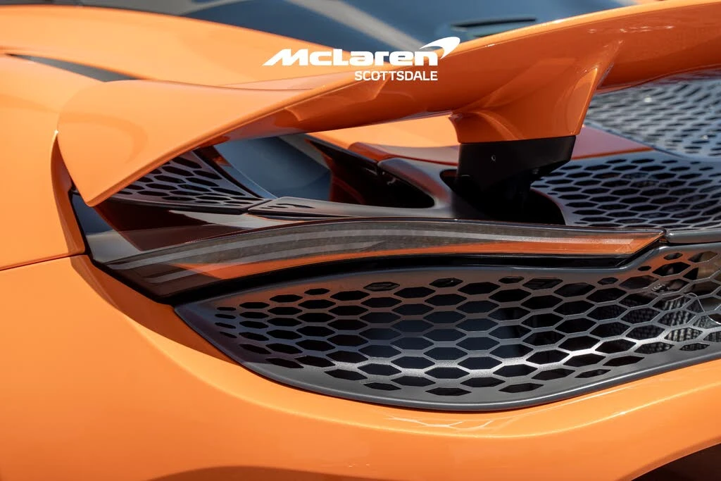 2027 McLaren 750S Coupe - Image 24 of 31