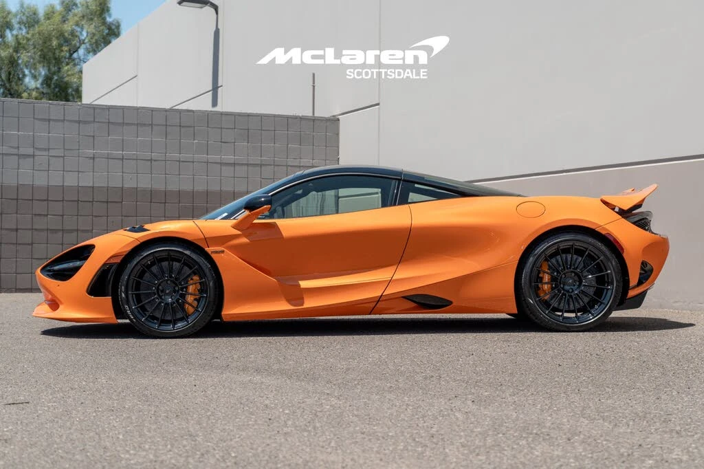 2027 McLaren 750S Coupe - Image 4 of 31