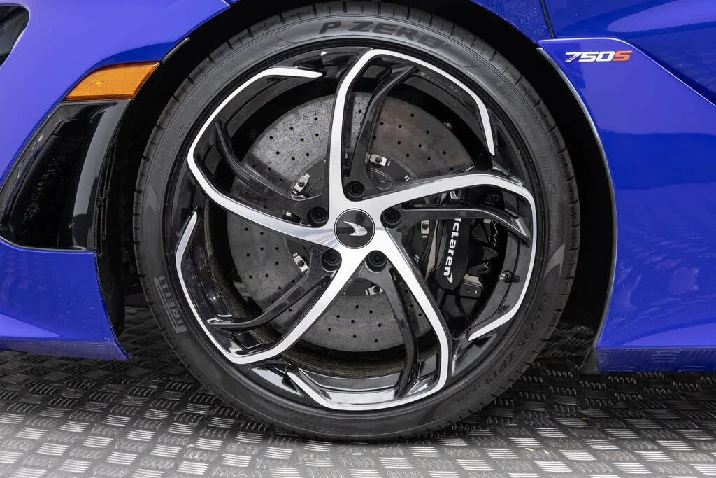 2027 McLaren 750S Coupe - Image 8 of 31