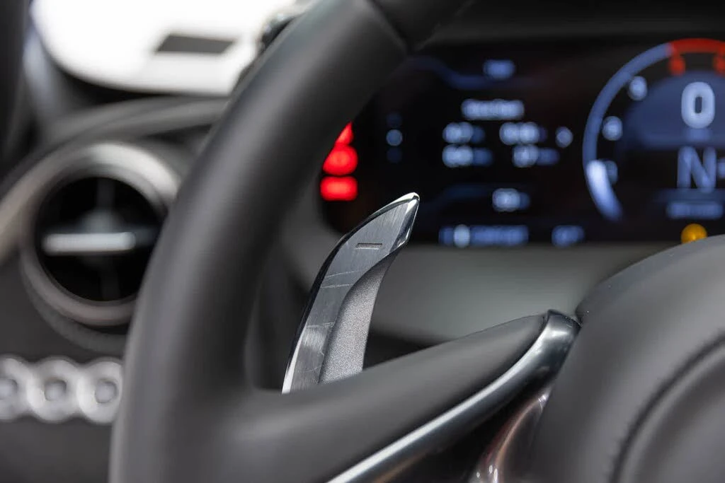 2027 McLaren 750S Coupe - Image 26 of 31