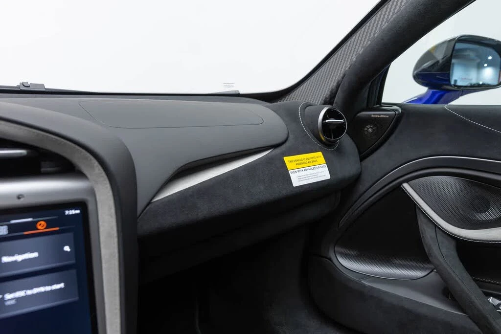 2027 McLaren 750S Coupe - Image 30 of 31
