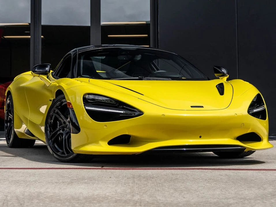 2027 McLaren 750S Coupe - Image 3 of 31