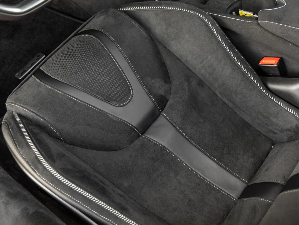 2027 McLaren 750S Coupe - Image 23 of 31