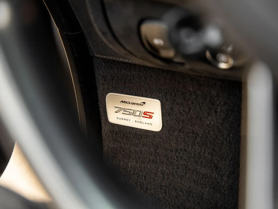 2027 McLaren 750S Coupe - Image 28 of 31