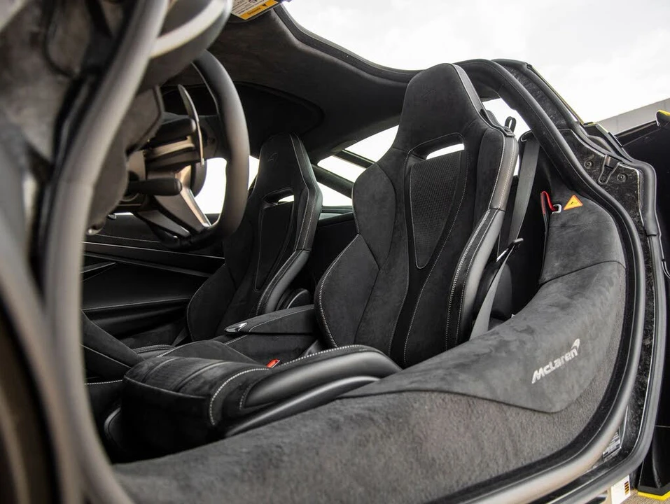 2027 McLaren 750S Coupe - Image 25 of 31