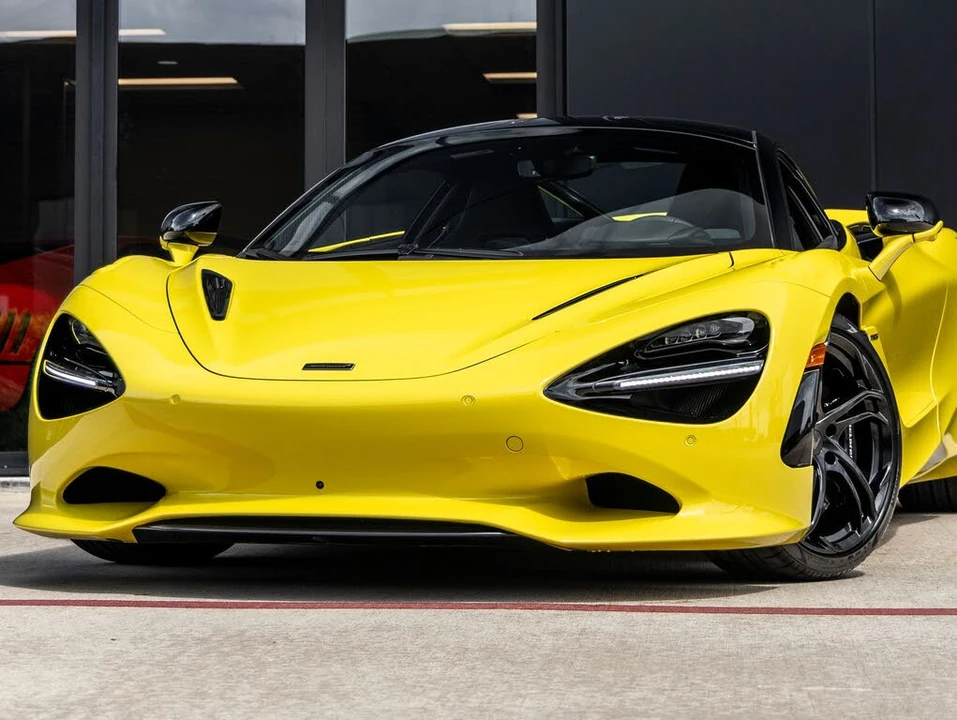 2027 McLaren 750S Coupe - Image 4 of 31