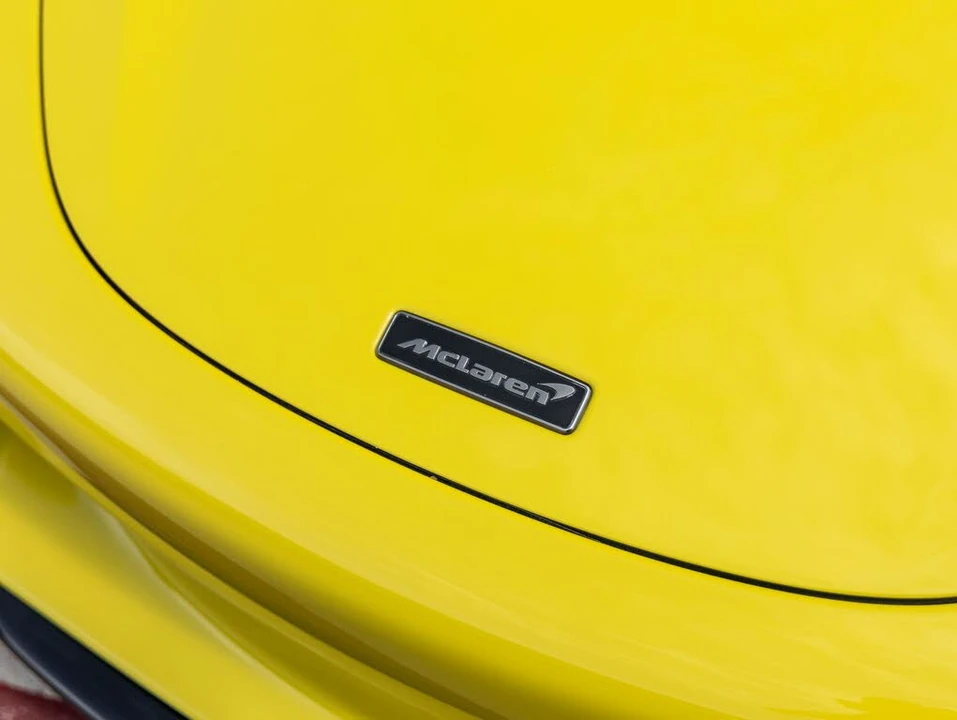 2027 McLaren 750S Coupe - Image 21 of 31