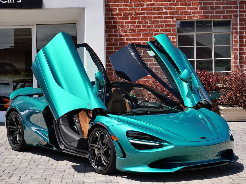 2027 McLaren 750S Coupe - Image 26 of 28