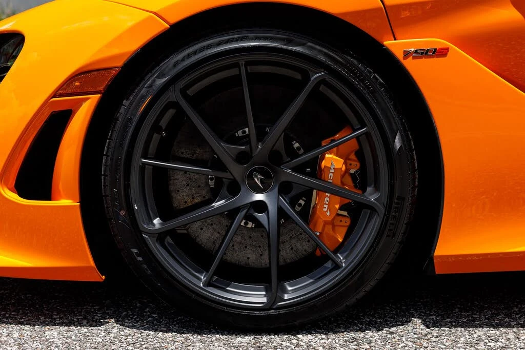 2027 McLaren 750S Coupe - Image 31 of 31