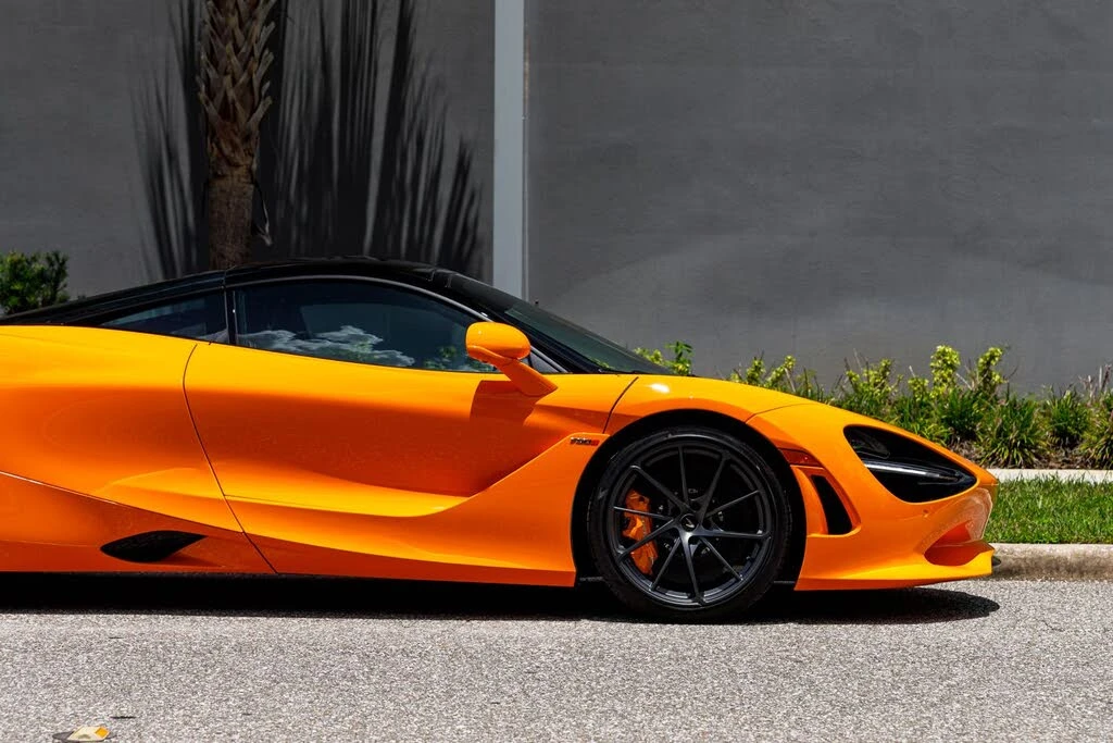 2027 McLaren 750S Coupe - Image 11 of 31