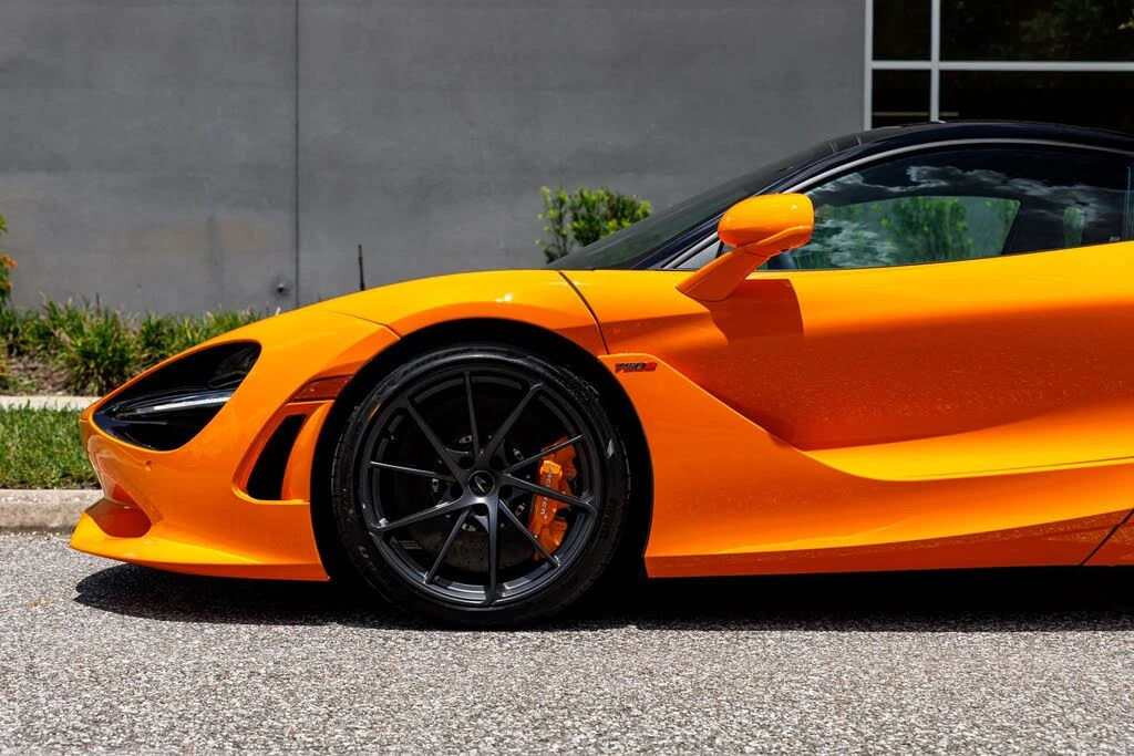 2027 McLaren 750S Coupe - Image 30 of 31