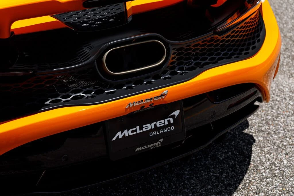 2027 McLaren 750S Coupe - Image 10 of 31
