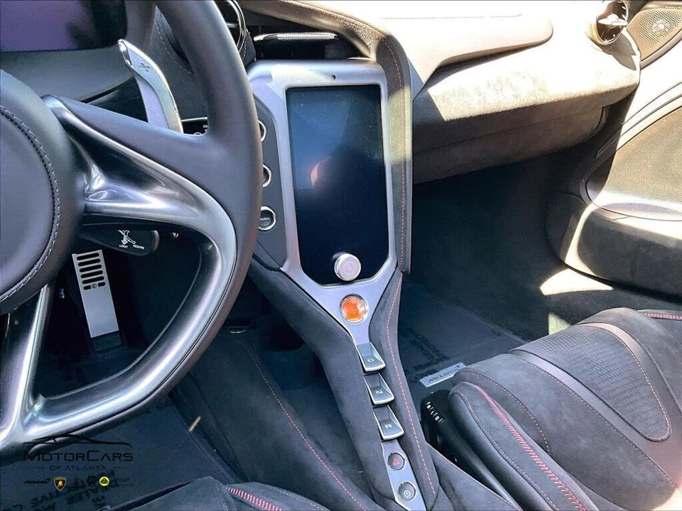 2027 McLaren 750S Coupe - Image 7 of 15