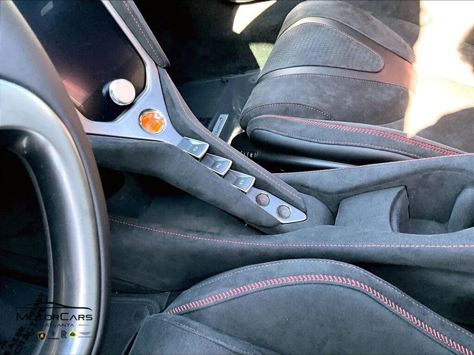 2027 McLaren 750S Coupe - Image 8 of 15