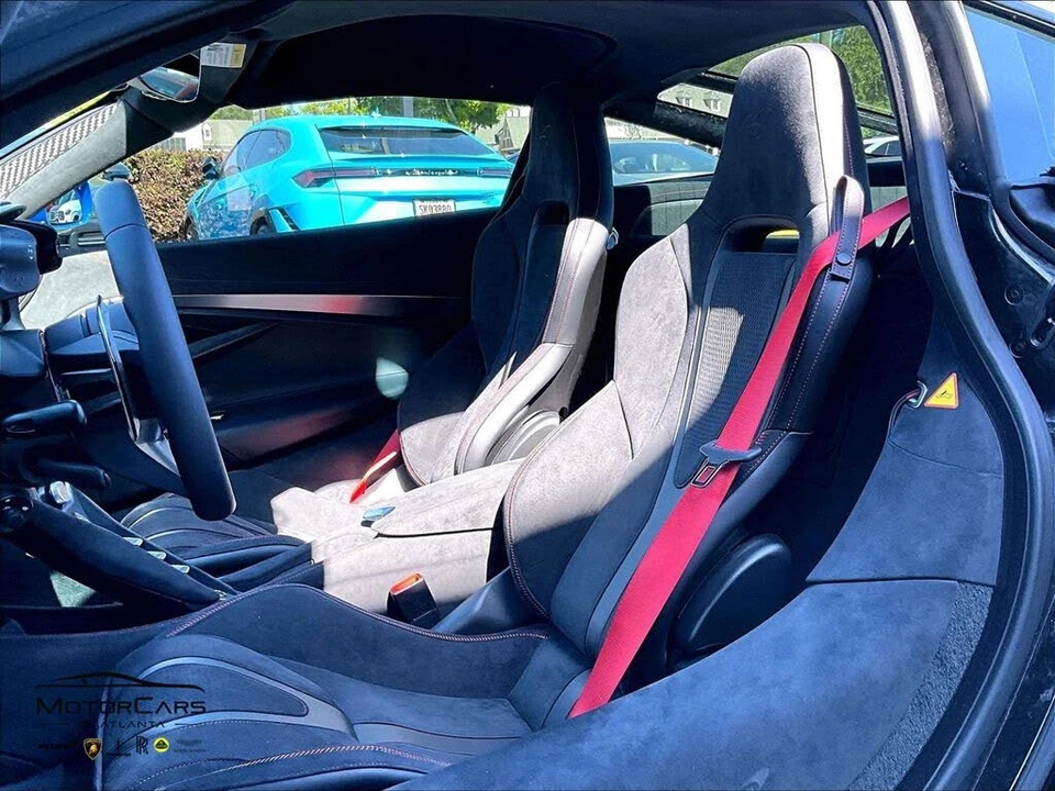 2027 McLaren 750S Coupe - Image 9 of 15