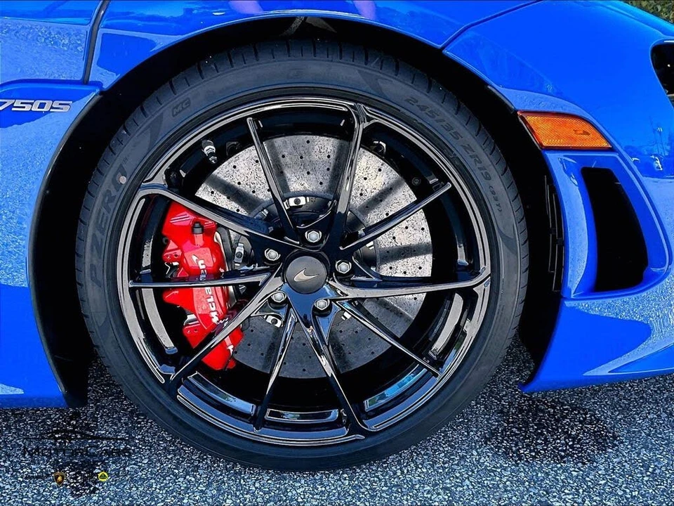 2027 McLaren 750S Coupe - Image 15 of 15