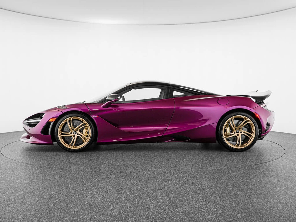 2027 McLaren 750S Coupe - Image 2 of 31