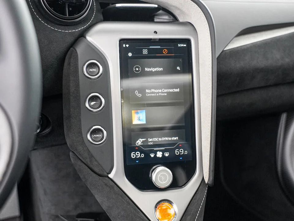 2027 McLaren 750S Coupe - Image 21 of 31