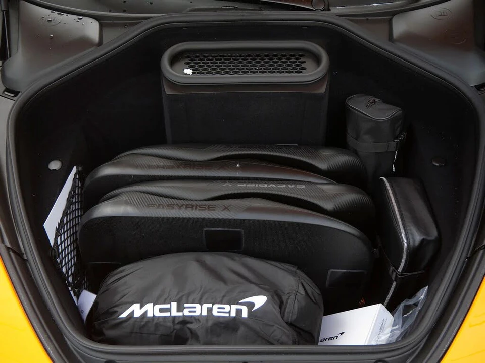 2027 McLaren 750S Coupe - Image 24 of 26
