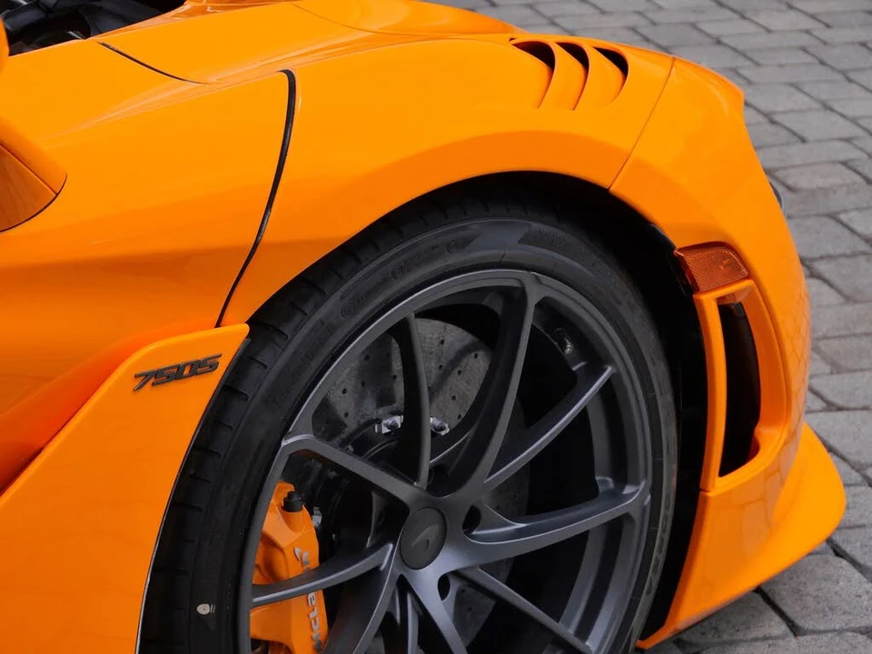 2027 McLaren 750S Coupe - Image 14 of 26