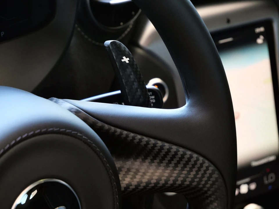 2027 McLaren 750S Coupe - Image 12 of 28