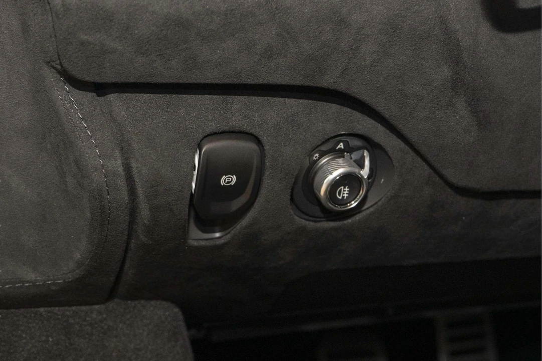 2027 McLaren 750S - Image 30 of 31