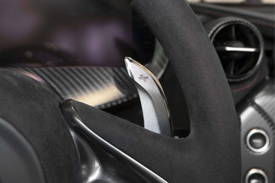 2027 McLaren 750S - Image 31 of 31