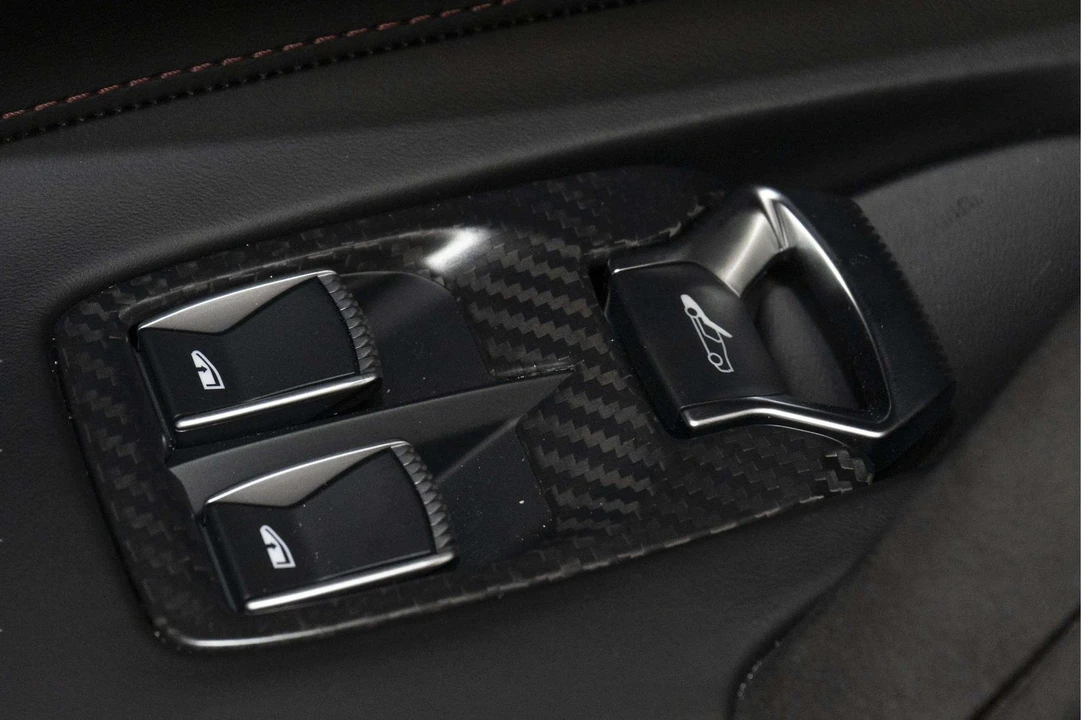2027 McLaren 750S - Image 22 of 31