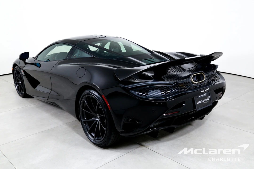 2027 McLaren 750S - Image 7 of 31