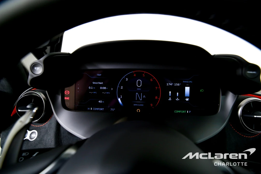 2027 McLaren 750S - Image 14 of 31