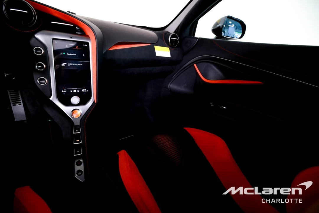 2027 McLaren 750S - Image 16 of 31