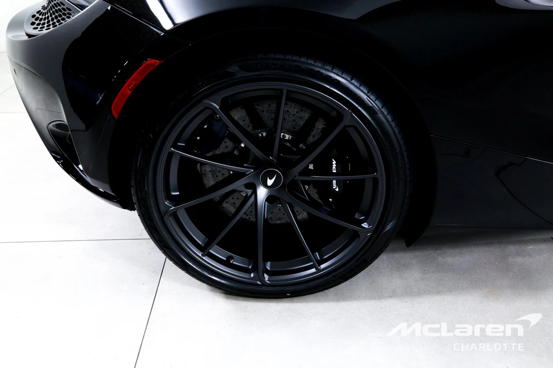 2027 McLaren 750S - Image 27 of 31