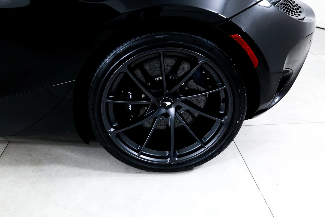 2027 McLaren 750S - Image 30 of 31